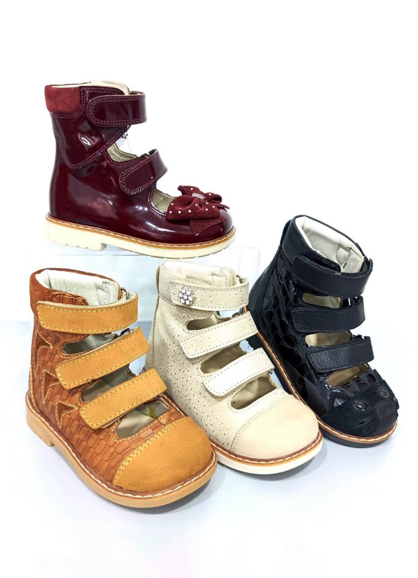 Burnu Kapalı Uzun Sandalet resmi